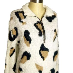 JODIFL animal print cheetah/leopard eyelash/fuzzy quarter zip pullover size L